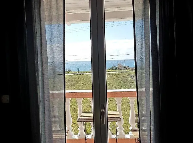 Aparthotel Issos 3*