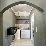 Issos 3*