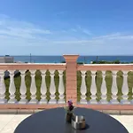 Issos Aparthotel