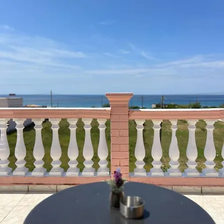 Issos Aparthotel