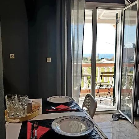 Ξενοδοχείο με διαμερίσματα Issos Άγιος Γεώργιος